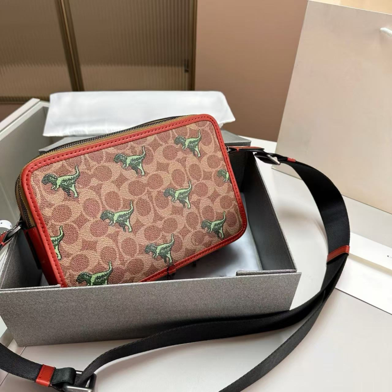 Férfi crossbody válltáska - Szabadidős utazási stílus, PVC anyag, betűs mintázat, poliészter bélés, 2023 nyár