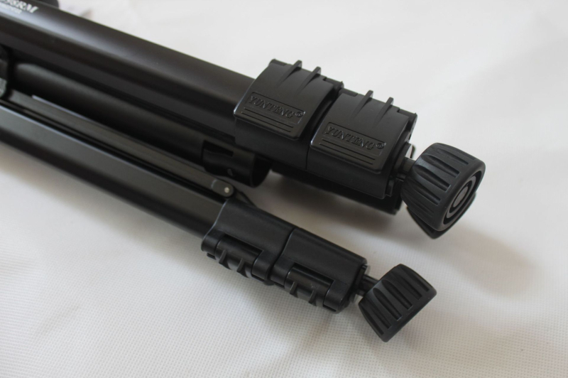 Yunteng 998 DSLR stativ s hidrauličkim dampiranjem, aluminijska legura, 3 sekcije, maksimalna visina 1650 mm, minimalna visina 760 mm, nosivost 6 kg