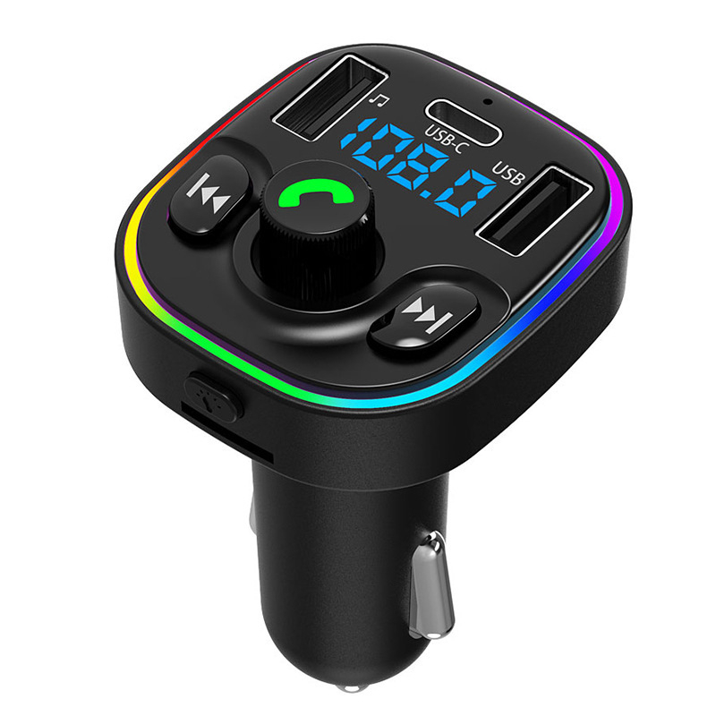 Automobilski MP3 player s Bluetooth FM transmiterom, USB-C punjenje, hands-free pozivi, napajanje 12-24V