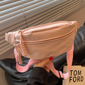 Vászon crossbody táska nylon béléssel, cipzáras zárás, ovális alak, egy vállpánt