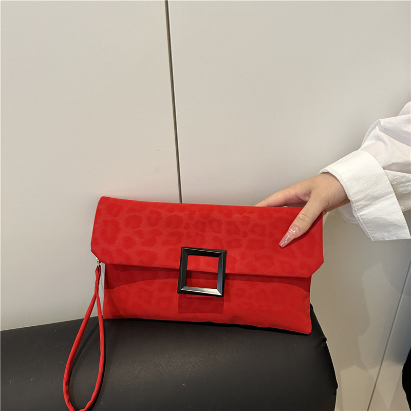 Envelope-stilusú clutch, PU anyag, városi egyszerűség, horizontális négyzetes forma, nylon bélés