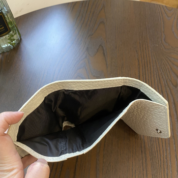 Дамски портфейл от естествена кожа, tri-fold модел, горен слой телешка кожа, едноцветен, подплатен телешка кожа, антибактериален и износоустойчив за ежедневна употреба