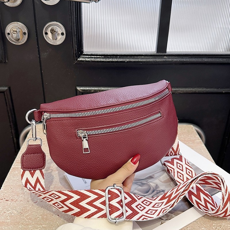 Geantă de damă crossbody din PU piele, închidere cu fermoar, căptușeală poliester, buzunar pentru telefon, finisaj moale