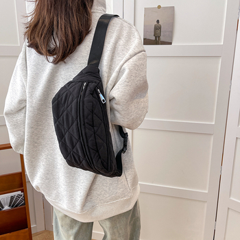 McCandolyn Nylon crossbody táska gyémántmintás quilt, cipzár nyitás és telefontok