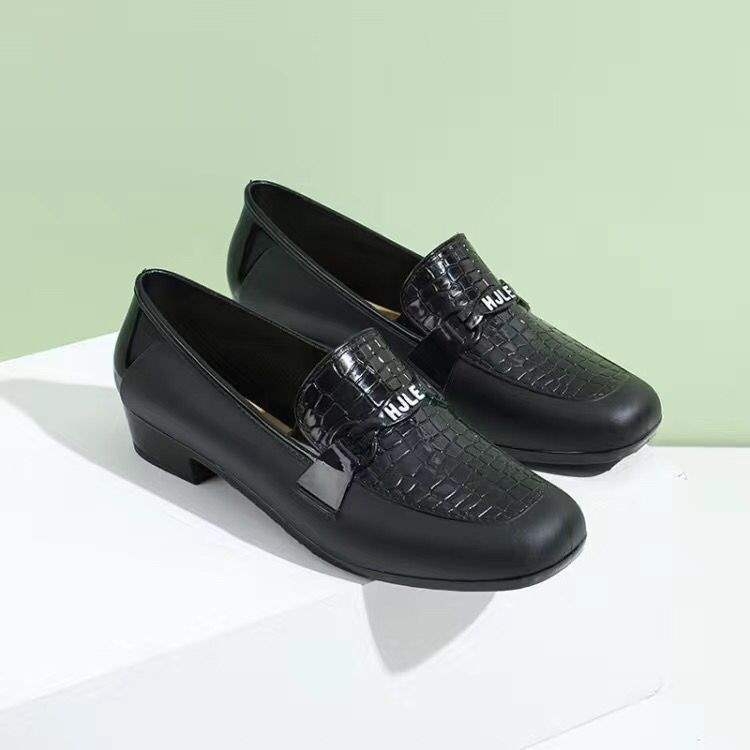 Ženske gumene čizme za kišu, niski dio, kratka cijev, srednji pet, protuklizna potplata, pogodne za kuhinju