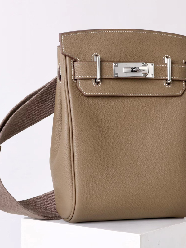 Miss Summer Togo első réteg marhabőrből készült mellkas táska – stílusos és sokoldalú crossbody, mindennapi használatra