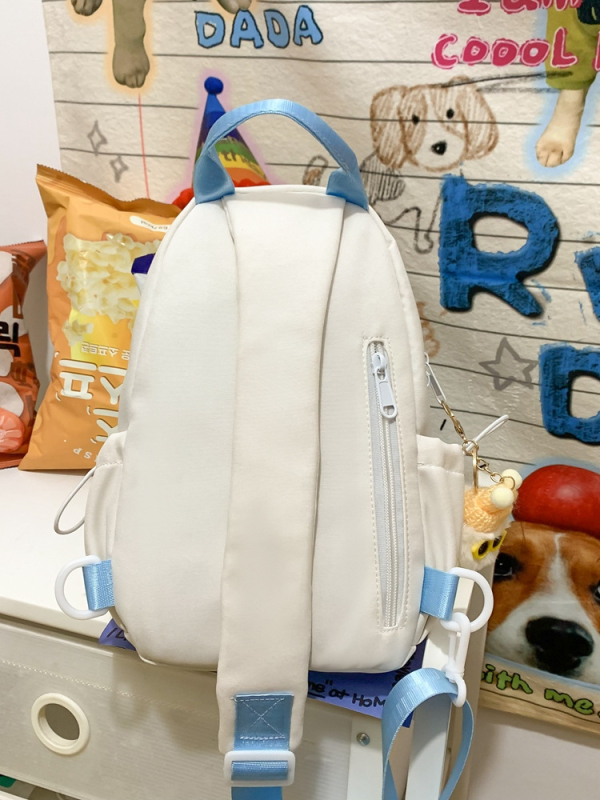 Dievčenská crossbody taška, nylon, zvislý štvorcový tvar, zapínanie na zips, vnútorná kapsa na telefón, trojdimenzionálny vonkajší dizajn