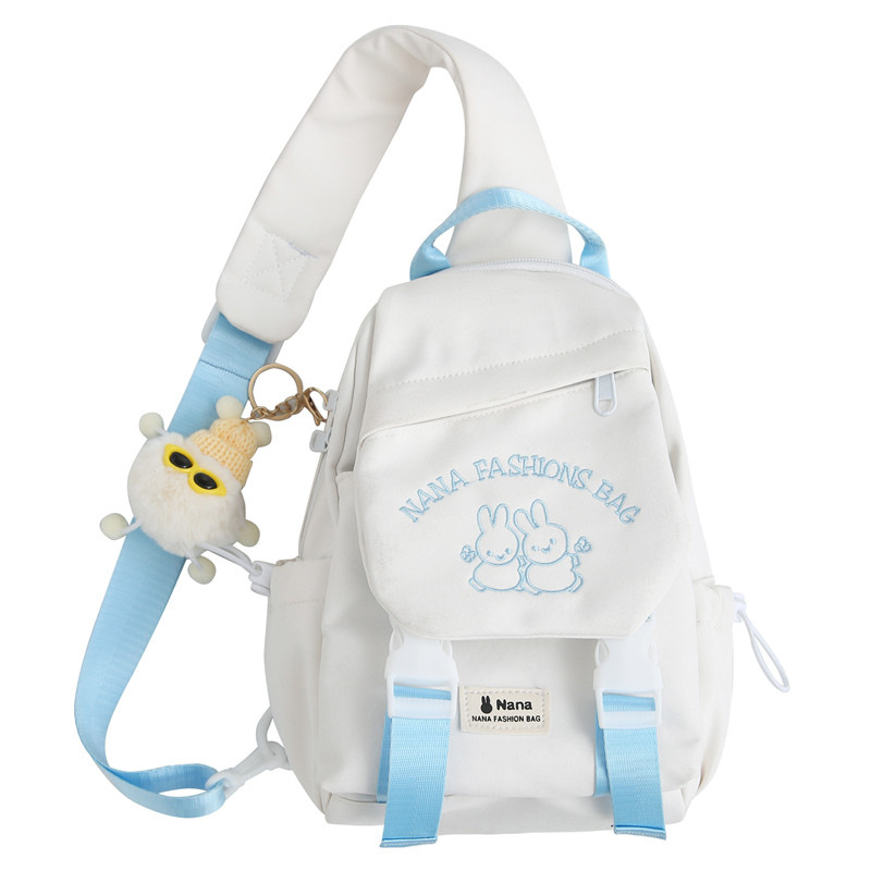 Dievčenská crossbody taška, nylon, zvislý štvorcový tvar, zapínanie na zips, vnútorná kapsa na telefón, trojdimenzionálny vonkajší dizajn