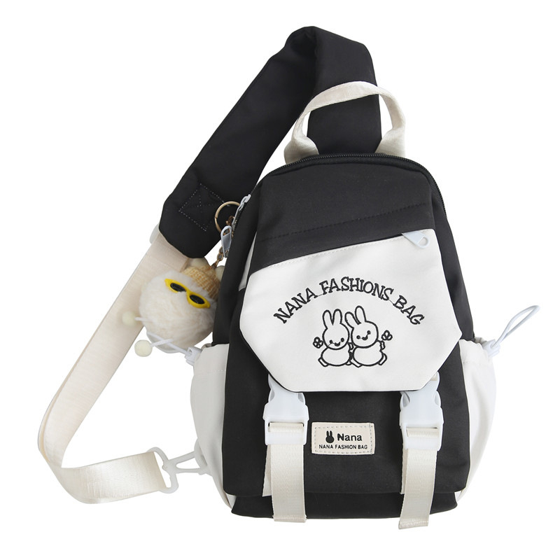 Dievčenská crossbody taška, nylon, zvislý štvorcový tvar, zapínanie na zips, vnútorná kapsa na telefón, trojdimenzionálny vonkajší dizajn