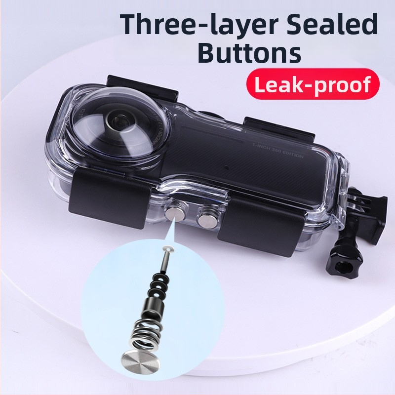 insta360 ONE RS ONE-inch Lycra vodeodolný ochranný kryt pre panoramatickú kameru — PC materiál; balenie obsahuje: vodeodolný kryt, základ, skrutka, anti-fog list; tlačené logo OK