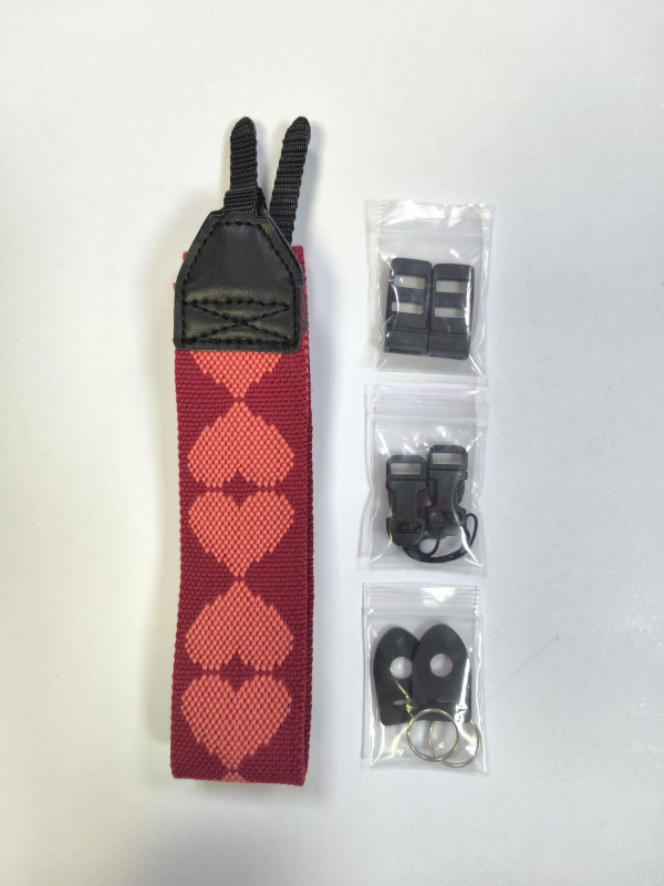 Elos remen za kameru preko ramena: koža prvog sloja teleće kože, debeli remen, ručno izrađen ark-cut webbing, višenamjenski ergonomski dizajn, kompatibilan s DSLR i bez ogledala kamerama
