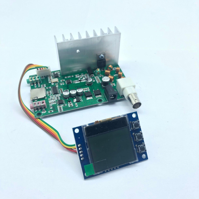 FM vysielač kit – PLL stereo digitálna frekvencia, LCD displej, výstup 5W-7W, napájanie 6.3V-50V