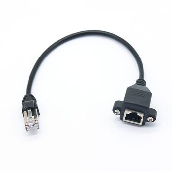 Cat6 Gigabit Ethernet pagarinājuma kabelis RJ45 vīrietis-sieviete ar ausu formas skrūvju atverēm fiksēšanai