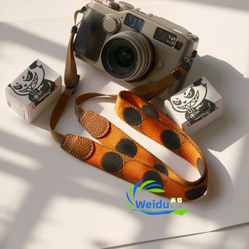 Kamera diržas iš kanvado su taškuotu dizainu, reguliuojamas kryžminės nešiojimo su greitu atleidimu, poliesteris, modelis 750d, 6 sagenelių, apkrova 10–20 kg, suderinamas su Canon/Nikon/Sony/Mirrorless