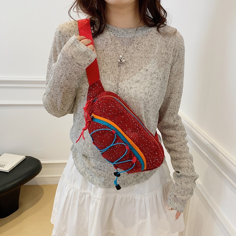 Kordur anyagú crossbody válltáska, utcai stílus, belső nylon bélés, cipzár, telefontartó zseb
