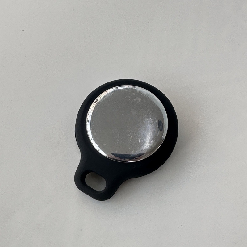 Lokalizator predmeta, model P20, baterija 220 mAh, težina 10 g, kompatibilan s iOS