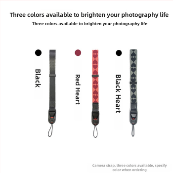 Kameros riešo diržas su širdies dizainu, greito atleidimo sagtis, reguliuojama; Medžiaga: susiūtas nailono juostos + mikropluošto oda; Modelis: paprastas greito atleidimo riešo dirželis; Maksimali apkrova: 50 kg; Tinka DSLR ir be veidrodinių kamerų