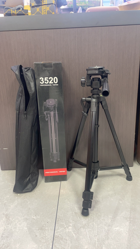 Stativ s trodimenzionalnim gimballom, model 3520, aluminijska legura, nosivost 2-5 kg, pločica za brzo oslobađanje