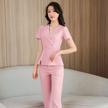 Set uniformă pentru cosmeticiană — femei: top cu mânecă scurtă, decolteu în V și pantaloni, material care evacuează umezeala din poliester elastan (<30% elastan), toate sezoanele