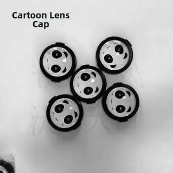 Objektyvo gaubtas su Panda dizainu – Cartoon Panda Lens Cover, suderinamas su Canon EOS R5/R6/R7/R10 ir 200D, bajoneto dydžiai 43/46/49/52/55/62/67/72/77