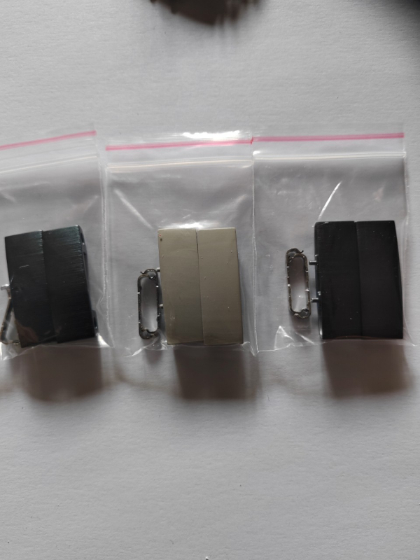 Studiopro fejhallgatók — fém csat és vaslemez javító alkatrész