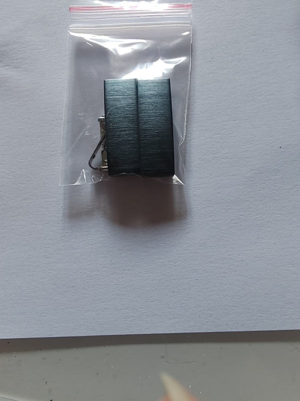 Studiopro fejhallgatók — fém csat és vaslemez javító alkatrész