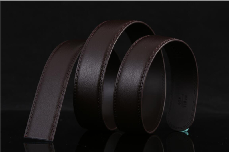 Vīriešu divslāņu ādas josta ar automātisku sprādzi (Materiāls: āda; Sprādze: sakausējums; Aizvērums: automātisks)