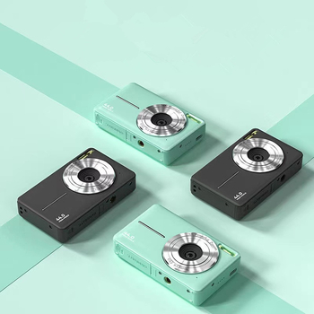 Kućna digitalna kamera s CMOS senzorom, 8x optičkim zumom, 1080p video, 2,4-inčni LCD zaslon, microSD pohrana