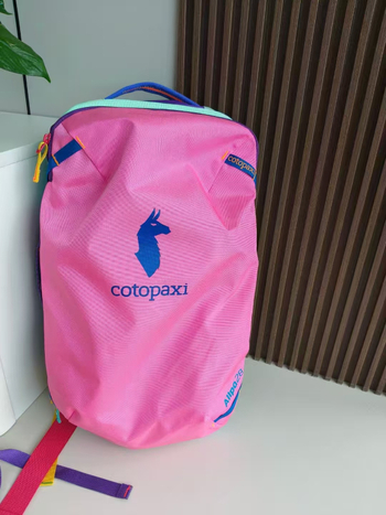 Alpīnistu mugursoma pārgājieniem, neilona ārējais korpuss, iekšējā odere no kanvas auduma, arka plecu siksnas, universāls, pilsētas minimālistiskais stils, dzīvnieku raksts, elpojošs