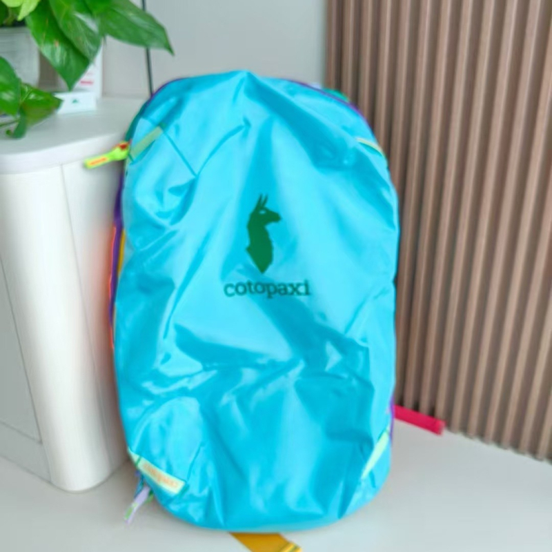 Alpīnistu mugursoma pārgājieniem, neilona ārējais korpuss, iekšējā odere no kanvas auduma, arka plecu siksnas, universāls, pilsētas minimālistiskais stils, dzīvnieku raksts, elpojošs