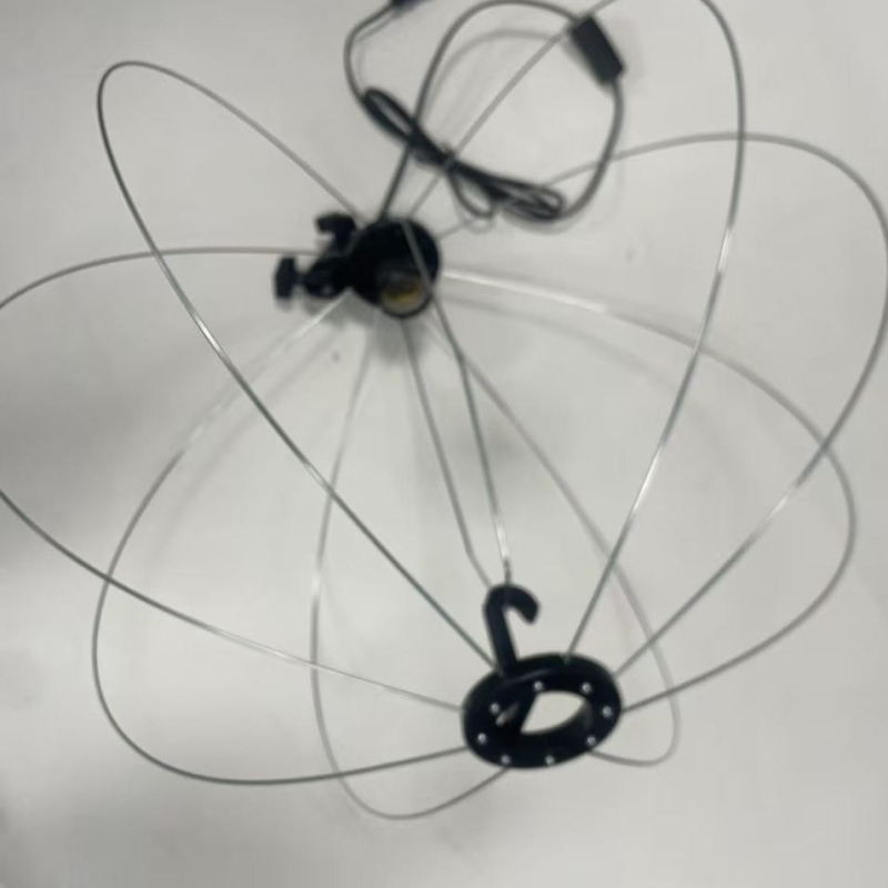 Διαχυτής απαλού φωτισμού, σφαιρικός σχεδιασμός με θύρα E27; κατασκευή από νάιλον ύφασμα, μέταλλο και πλαστικό, για επαγγελματική φωτογραφία