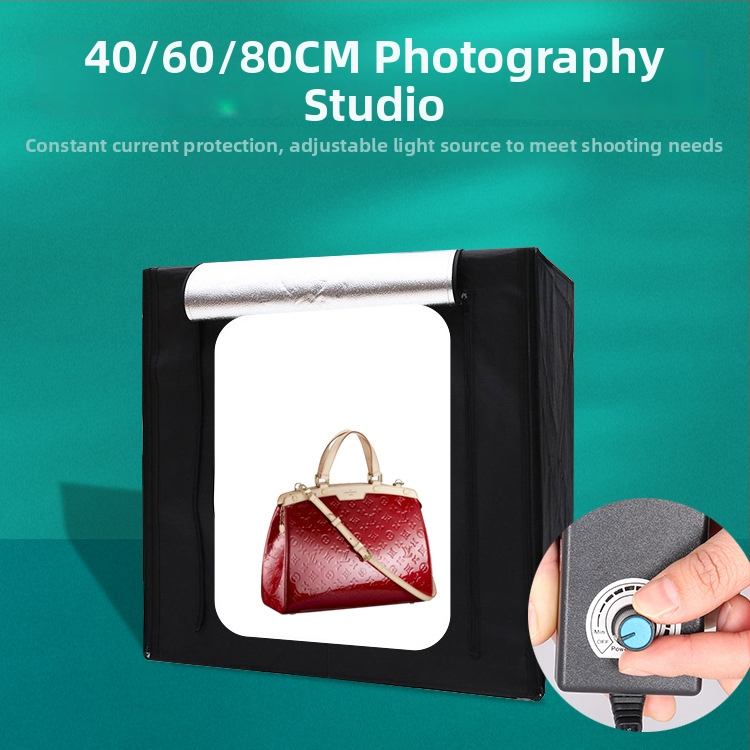 Malá štúdiová LED svetelná krabička na fotografovanie od Bosheng; Reflexný materiál; Vhodné pre osobnú fotografiu; Hmotnosť 6.5