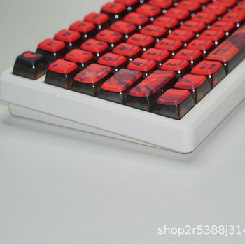 Tastatură mecanică cu 82 de taste, capace de taste PBT sublimare translucide pudding, conectare prin cablu