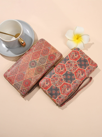 Μποέμικο πολυλειτουργικό πορτφόλι-κλατς με γεωμετρικό σχέδιο, PU δέρμα, ultra-light και ανθεκτικό, επένδυση πολυεστέρα, Άνοιξη 2025