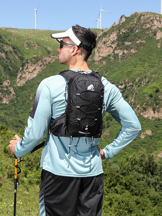 Nylon pārgājienu mugursoma universālai lietošanai, ultralēts dizains, izliektas plecu siksnas un muguras aizsardzība