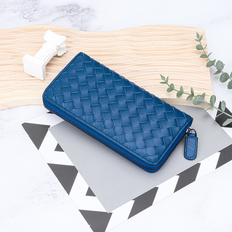 Dugački ženski novčanik od prave kože, ručno pleteni, sa zatvaračem, model YT-695, velika kapaciteta, podstava od mikrovlakana