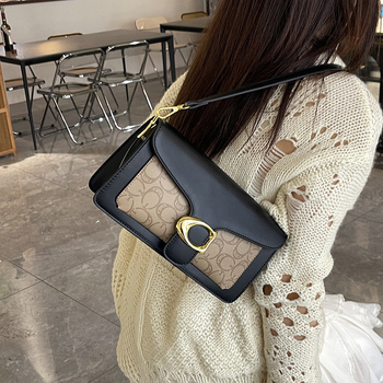 Geantă pătrată din PU, imprimată, formă orizontală, închidere cu lacăt, buzunar pentru telefon