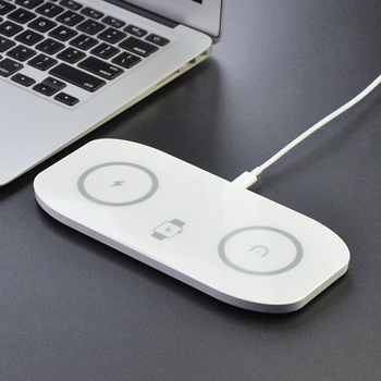 Trojnásobný magnetický bezdrôtový nabíjač s MagSafe – Rýchle nabíjanie pre iPhone, Apple Watch a AirPods – Výstup 15W, Celkový výkon 32,5W, stojanový nabíjač QC3.0