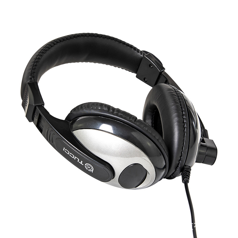 Žičane gaming slušalice s 40 mm zvučnicama, USB priključak, kabel 1,8 m, frekvencijski odziv 20–20 kHz, ugrađeni mikrofon