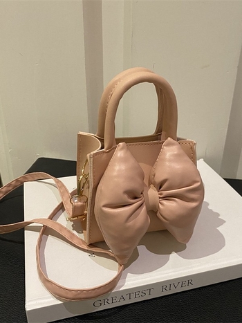 Geantă de umăr din PU, simplitate urbană, formă orizontală pătrată, închidere magnetică, buzunar laminat cu fermoar