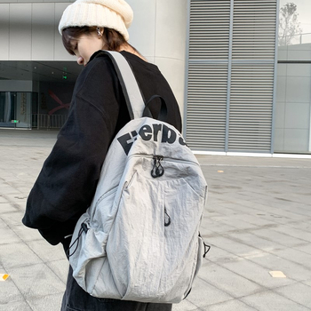 Uniszex nylon hátizsák szabadidős utazásokhoz vízálló bevonattal, 14 hüvelykes laptophoz illeszkedik, lélegző görbült vállpántok