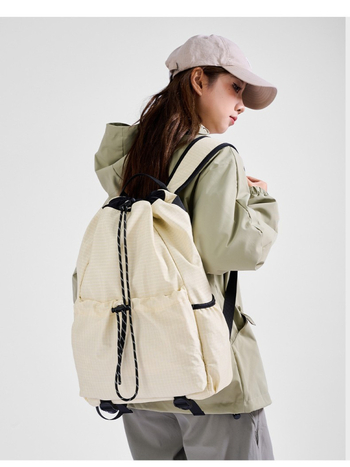 Uniszex húzózsinóros hátizsák – nagy kapacitás, kockás minta, könnyű utazáshoz; anyag nylon; 20–35 L; 10 hüvelykes laptop számára; légrugós vállpánt rendszer