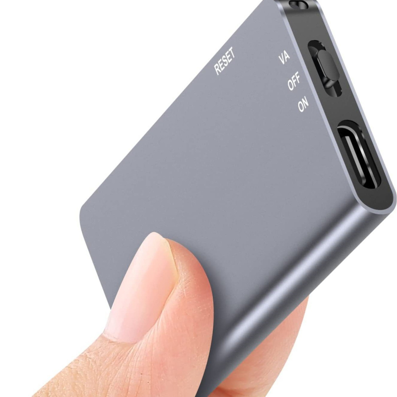 Mini záznamník s jedným dotykom, USB 2.0, 30 hodín nahrávania, MP3/WAV, vstavaná pamäť, dva mikrofóny