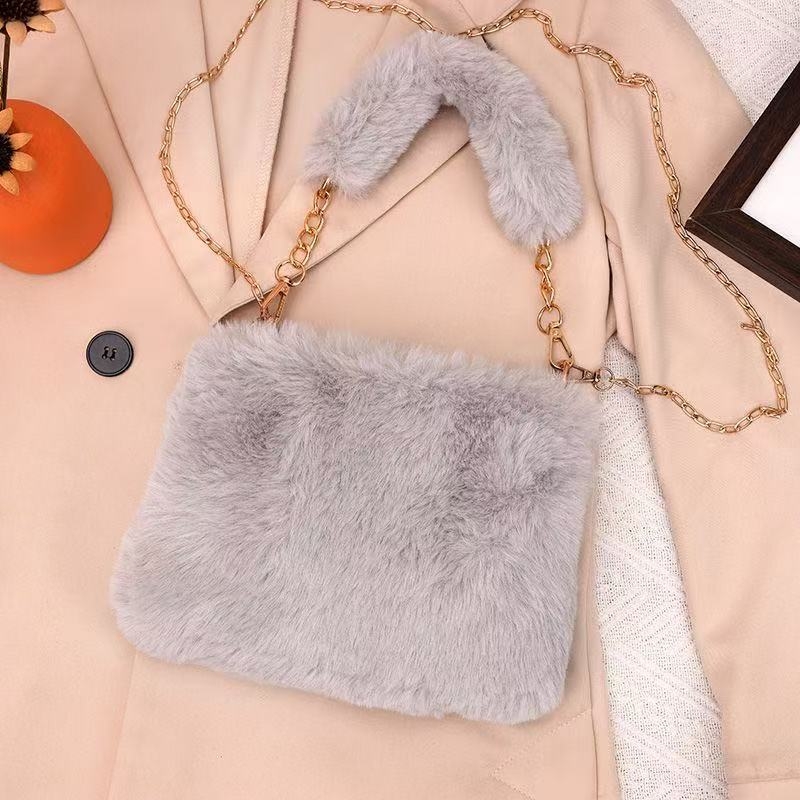 Plüss crossbody táska, vízszintes négyzet alakú, cipzár, telefon- és dokumentum zsebek, városi stílus