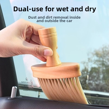 Rankinė valymo šepetėlis su rankena — plastmasinis, minkštos šerelės, skirtas automobilių interjerui ir klavišų tarpus