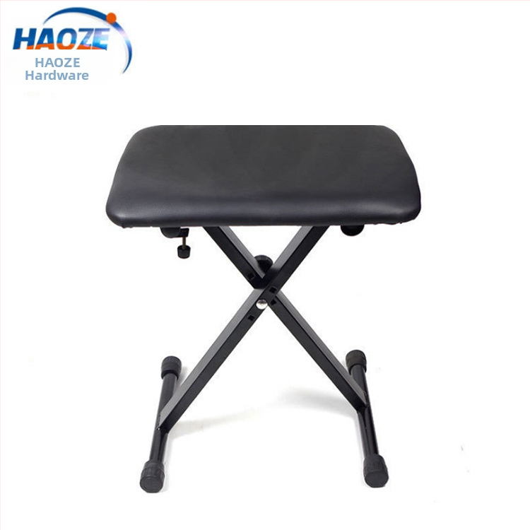 Music Companion Sklopná stolička pre rack elektronického orgánu — kovovo-kožená konštrukcia, model Folding Chair