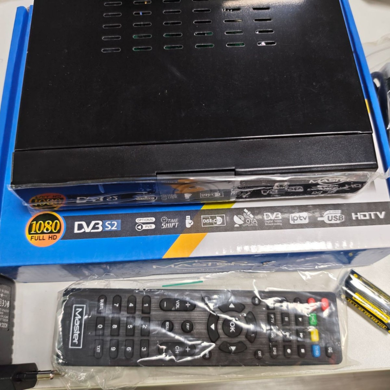 DVB-S2 HD телевизионна сет-топ кутия с 1080p резолюция, 512 MB RAM и поддръжка за твърд диск