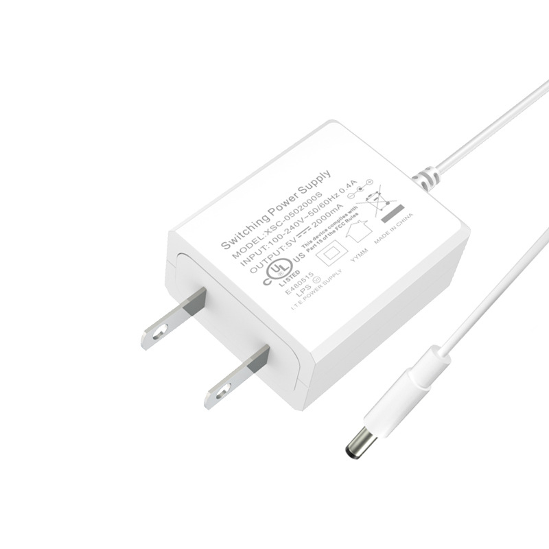 5V2A tápegység kamerákhoz és LED-szalagokhoz – 15W, 48×40×24 mm, 50 g