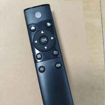 USB bezvadu tālvadība TV kastēm un projektoram vajadzībām | 2.4G USB interfeiss, 10 m darbības diapazons, 360° vadība, Android/iOS/Windows saderīgs