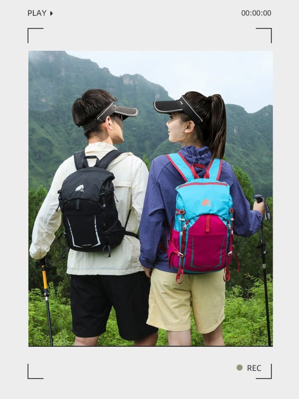 Nothing könnyű túrahátizsák, légáteresztő, vízlepergető, bővíthető kapacitású, összecsukható tároláshoz